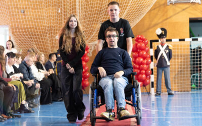 Učenici VI. osnovne škole sudjelovali na modnoj reviji povodom Međunarodnog dana osoba s invaliditetom